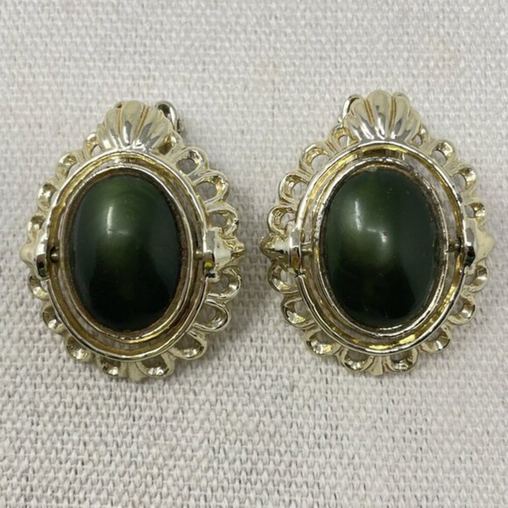 Vintage Gold-Tone Clip-On Earrings Green Oval Cabochon Center Reversible Design